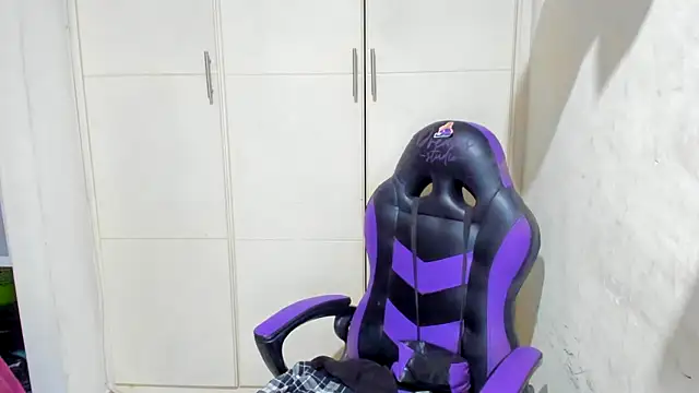 Snapshot of barbara_anal_squirt_ chatting on February 2025 03:42:01 AM barbara anal squirt online show from February 2025 03:42:01 AM