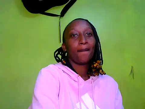 Snapshot of CarlaBeckky chatting on December 2024 02:19:02 AM CarlaBeckky online show from December 2024 02:19:02 AM