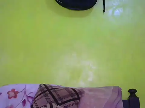 Snapshot of CarlaBeckky chatting on December 2024 09:25:02 PM CarlaBeckky online show from December 2024 09:25:02 PM