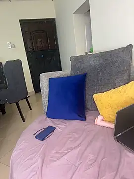 Snapshot of CarlaBeckky chatting on October 2025 05:41:01 AM CarlaBeckky online show from October 2025 05:41:01 AM