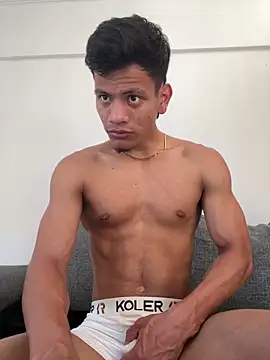 bbchocolate27 online show from April 2026 06:21:01 PM