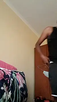 Gifttheskimaskboy online show from December 2024 03:50:02 AM