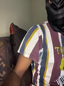 Gifttheskimaskboy online show from March 2026 06:03:01 PM