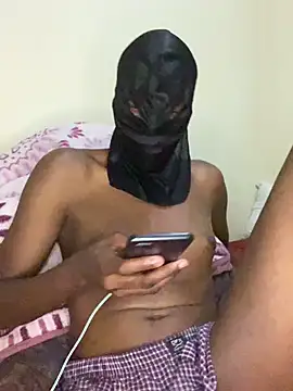Snapshot of Gifttheskimaskboy chatting on May 2026 05:41:02 PM Gifttheskimaskboy online show from May 2026 05:41:02 PM
