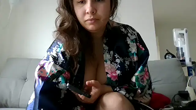 Snapshot of minette-sexy chatting on January 2025 10:41:01 AM minette-sexy online show from January 2025 10:41:01 AM