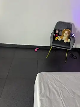 milaivanova online show from October 2025 12:26:02 PM