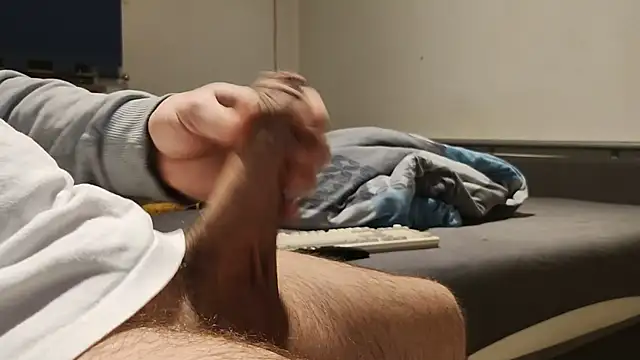 Snapshot of Alphapimmelchen chatting on February 2025 04:33:01 PM Alphapimmelchen online show from February 2025 04:33:01 PM