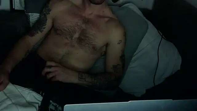 Snapshot of Alphanik4 chatting on December 2025 07:04:01 AM Alphanik4 online show from December 2025 07:04:01 AM