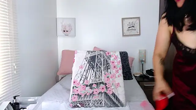 Snapshot of Maira_B chatting on February 2026 04:10:02 PM Maira B online show from February 2026 04:10:02 PM