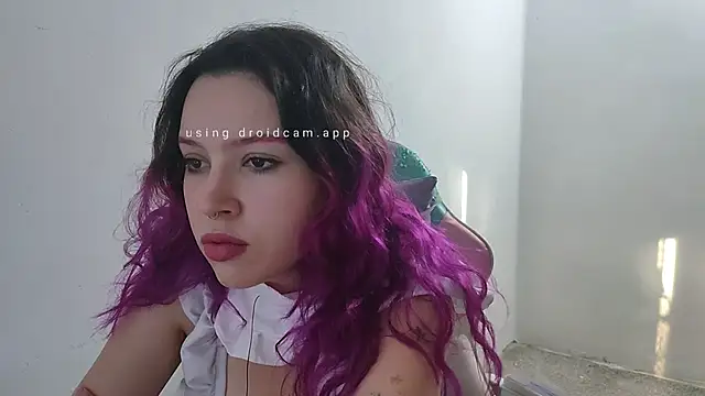 Snapshot of WandaDoll chatting on November 2025 12:04:01 PM WandaDoll online show from November 2025 12:04:01 PM