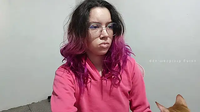 Snapshot of WandaDoll chatting on December 2025 12:13:02 PM WandaDoll online show from December 2025 12:13:02 PM