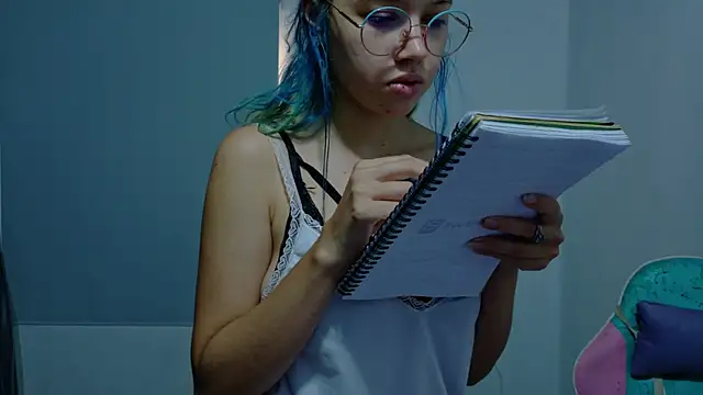 Snapshot of WandaDoll chatting on February 2026 12:09:02 PM WandaDoll online show from February 2026 12:09:02 PM