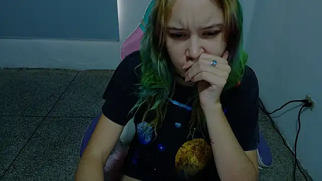 Snapshot of WandaDoll chatting on February 2026 12:10:02 PM WandaDoll online show from February 2026 12:10:02 PM