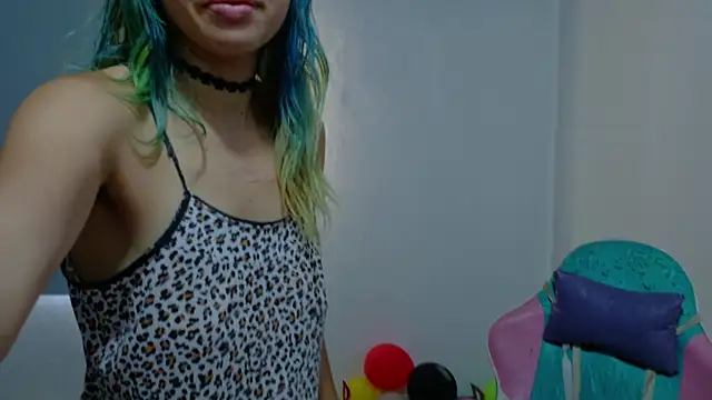 Snapshot of WandaDoll chatting on February 2026 12:17:01 PM WandaDoll online show from February 2026 12:17:01 PM