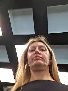 Miss    Mia  online show from November 2025 08:53:02 AM