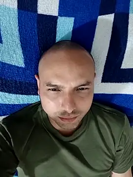 Snapshot of ElSunEagle chatting on February 2025 05:05:01 AM ElSunEagle online show from February 2025 05:05:01 AM