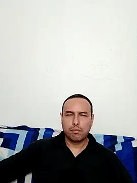 Snapshot of ElSunEagle chatting on September 2025 04:01:01 AM ElSunEagle online show from September 2025 04:01:01 AM