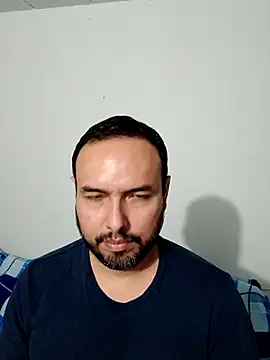 Snapshot of ElSunEagle chatting on October 2025 03:48:02 AM ElSunEagle online show from October 2025 03:48:02 AM