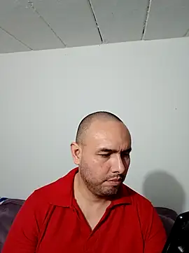 Snapshot of ElSunEagle chatting on November 2025 04:56:01 AM ElSunEagle online show from November 2025 04:56:01 AM