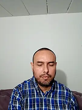 ElSunEagle online show from November 2025 04:51:01 AM