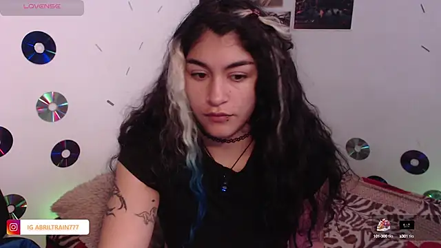 Snapshot of abril666 chatting on October 2025 03:45:01 PM abril666 online show from October 2025 03:45:01 PM