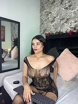 Maylin Garcia online show from February 2025 06:45:01 PM