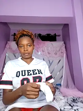 Snapshot of Pretty-queen123 chatting on September 2025 02:35:02 AM Pretty-queen123 online show from September 2025 02:35:02 AM