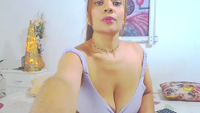 SoniaGresson online show from December 2025 11:10:02 PM