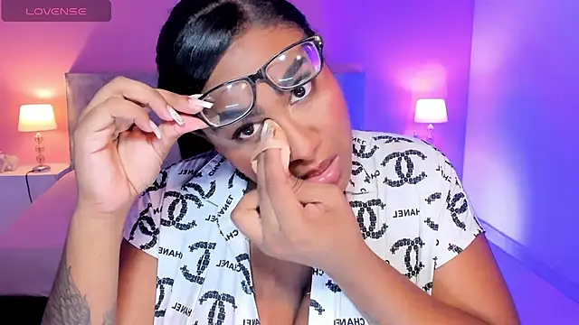 BlakmillerrGilson online show from September 2025 07:51:02 PM