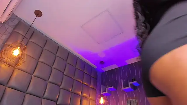 megan woll online show from September 2025 08:22:02 PM