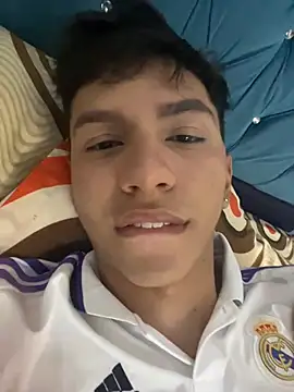 Snapshot of Leonarrrd_01 chatting on December 2024 03:40:02 AM Leonarrrd 01 online show from December 2024 03:40:02 AM