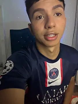 Snapshot of Leonarrrd_01 chatting on December 2024 01:26:02 AM Leonarrrd 01 online show from December 2024 01:26:02 AM