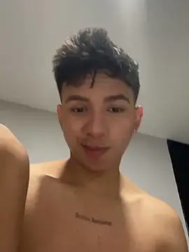 Snapshot of Leonarrrd_01 chatting on January 2025 03:52:01 PM Leonarrrd 01 online show from January 2025 03:52:01 PM