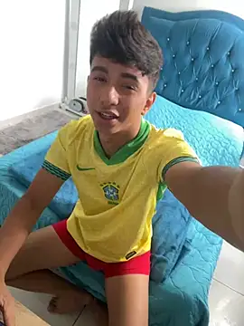 Snapshot of Leonarrrd_01 chatting on March 2025 07:16:01 PM Leonarrrd 01 online show from March 2025 07:16:01 PM