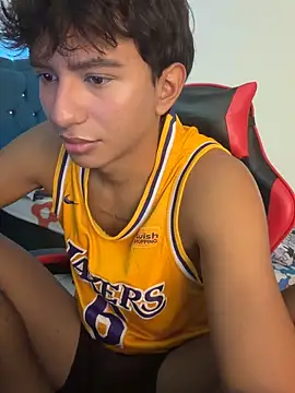 Leonarrrd 01 online show from February 2026 12:14:02 AM