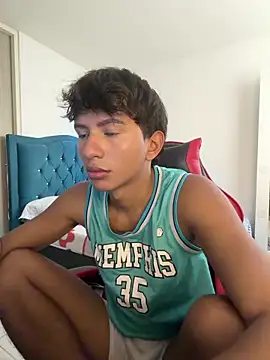 Leonarrrd 01 online show from February 2026 10:03:01 PM