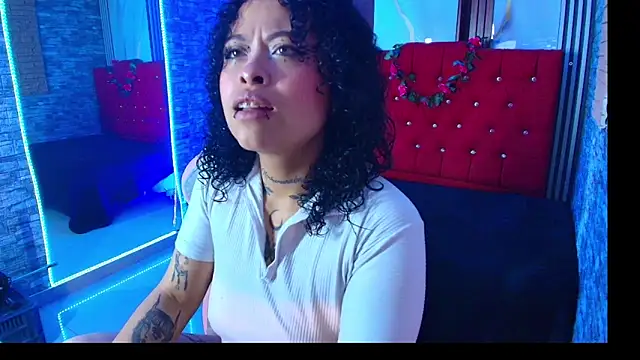 miahernadez303av online show from November 2025 03:23:02 AM