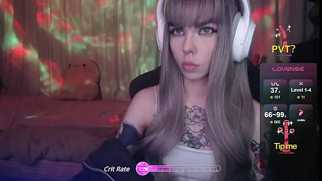 Snapshot of Kerry_Kirk chatting on December 2024 10:13:01 PM Kerry Kirk online show from December 2024 10:13:01 PM