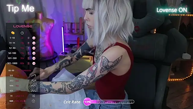 Snapshot of Kerry_Kirk chatting on October 2025 07:25:02 PM Kerry Kirk online show from October 2025 07:25:02 PM