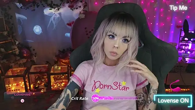 Kerry Kirk online show from February 2026 09:57:02 PM