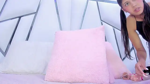  aurora18  online show from January 2025 04:23:02 AM