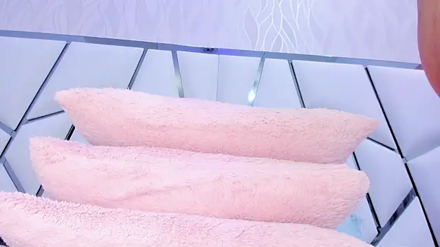  aurora18  online show from January 2025 10:29:02 AM