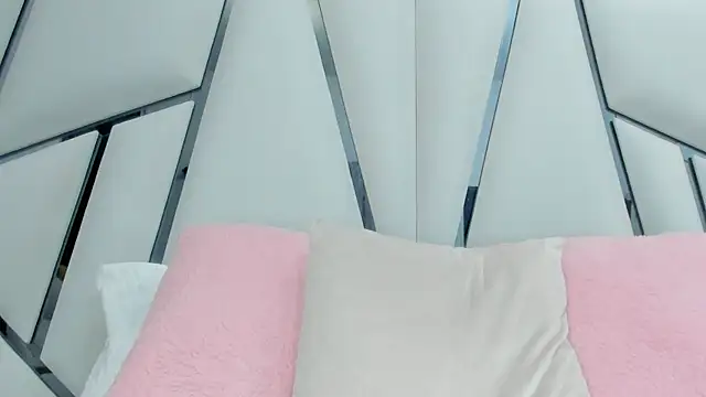  aurora18  online show from January 2025 03:25:02 AM