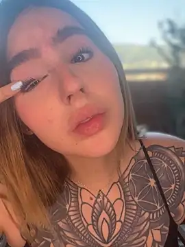 Snapshot of ValerieHilton chatting on January 2025 10:11:02 PM ValerieHilton online show from January 2025 10:11:02 PM