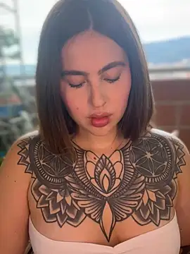 Snapshot of ValerieHilton chatting on January 2025 09:59:01 PM ValerieHilton online show from January 2025 09:59:01 PM