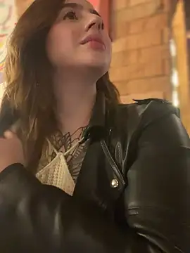 Snapshot of ValerieHilton chatting on February 2025 01:04:02 AM ValerieHilton online show from February 2025 01:04:02 AM