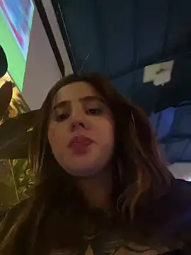 Snapshot of ValerieHilton chatting on March 2025 01:43:01 AM ValerieHilton online show from March 2025 01:43:01 AM