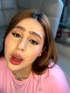 Snapshot of ValerieHilton chatting on October 2025 10:03:02 PM ValerieHilton online show from October 2025 10:03:02 PM