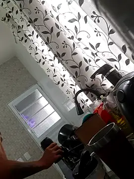 bigruyter online show from October 2025 06:23:01 PM