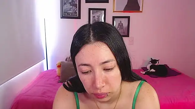 lilyy evanss online show from February 2025 09:48:01 PM